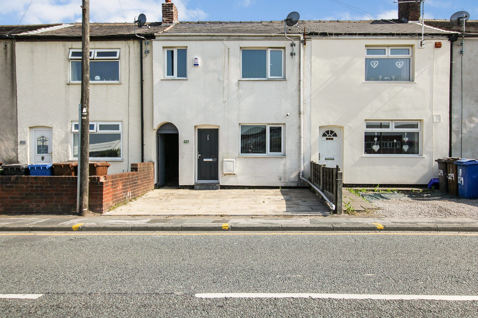 227 Leigh Road WN2 4XG Front 1